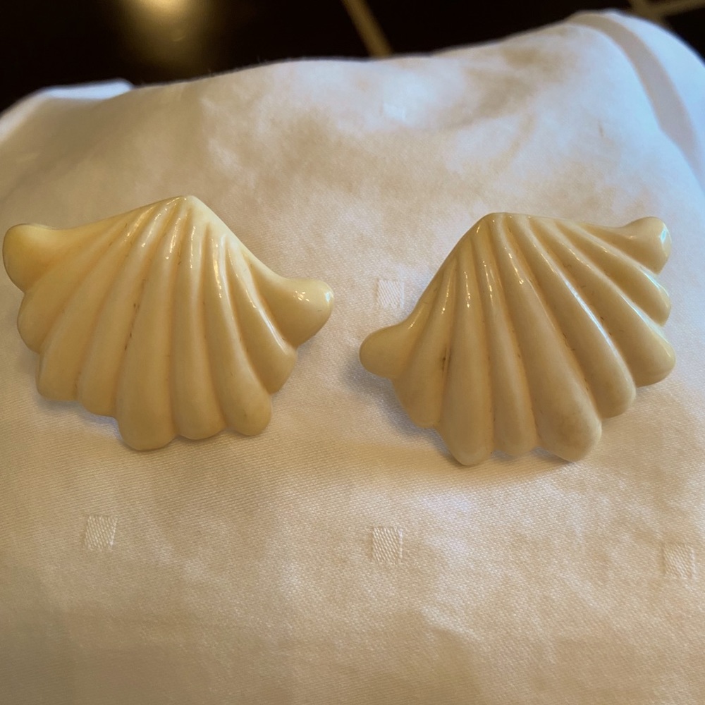 Vintage RARE Real Ivory  Earring Set